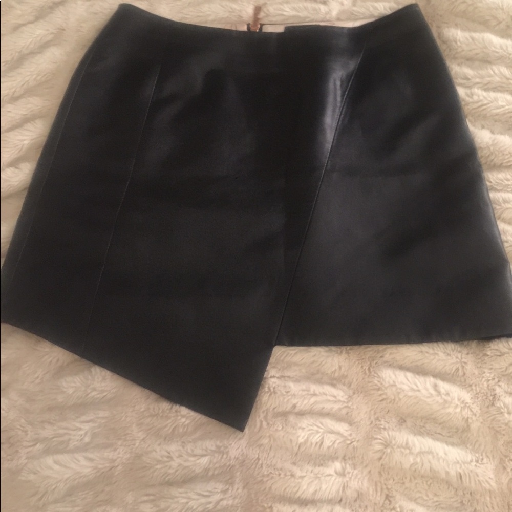 OOLIVE Ted Baker faux leather black mini skirt